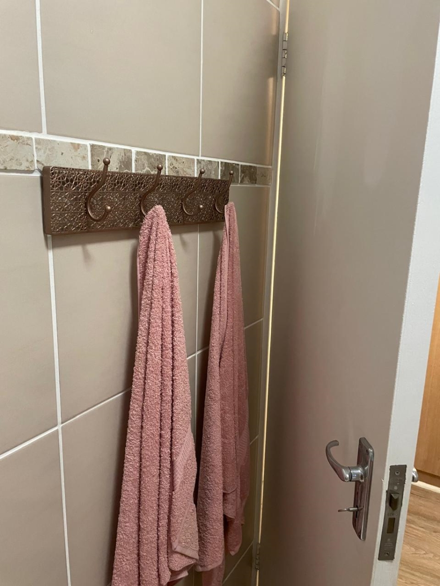 2 Bedroom Property for Sale in Sherwood Eastern Cape